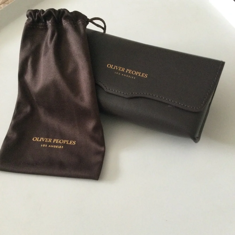 OLIVER PEOPLES SUNGLASSES CASE BROWN FELT LINED MAGNETIC CLOSE WITH POUCH